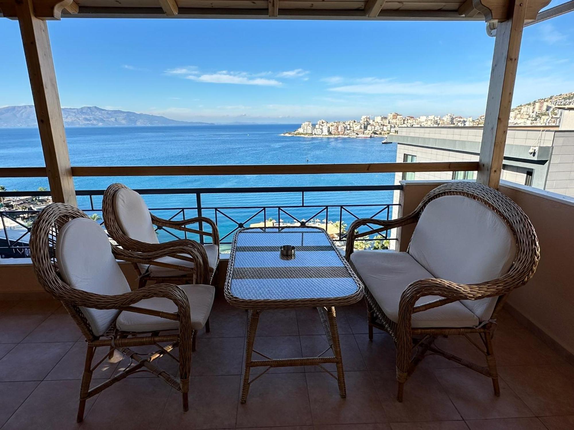 Apartament Hermes Sarandë Buitenkant foto